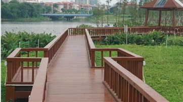 防腐木栈道